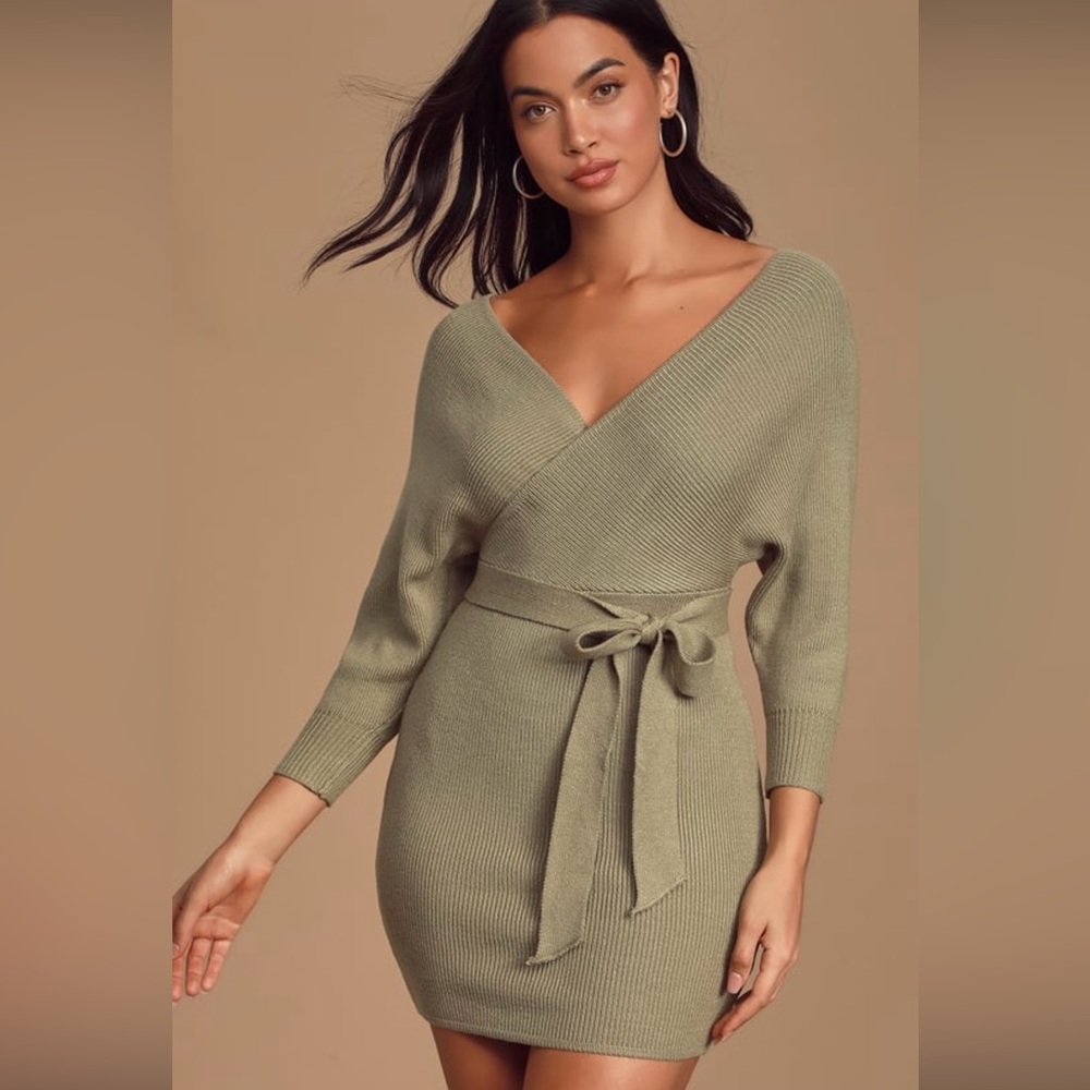 NWT** Lulus Modena Sage Green Dolman sleeve Bodycon Sweater Dress Size S